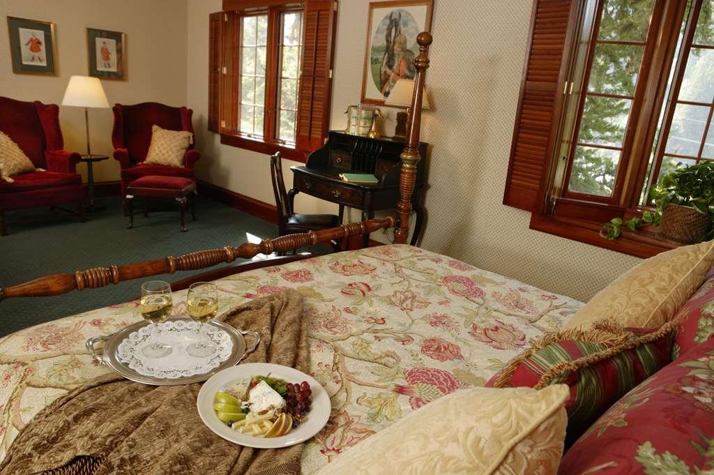 Benbow Historic Inn غاربرفيل الغرفة الصورة